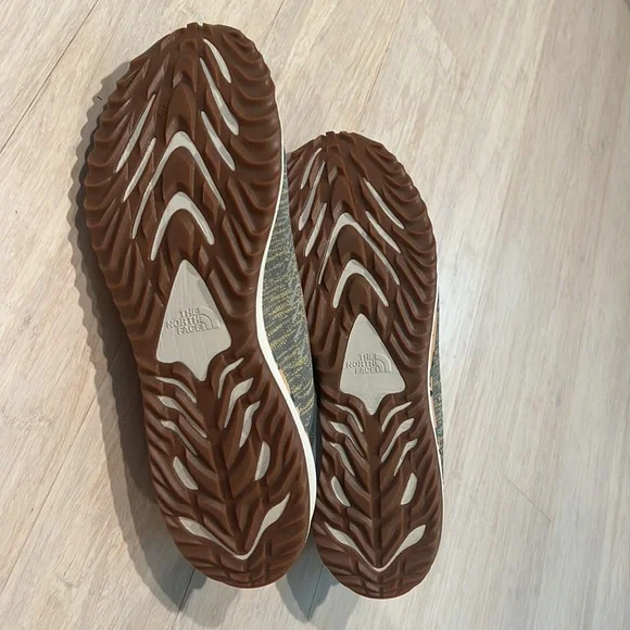 The North Face Sneakers - Picture 4 of 6